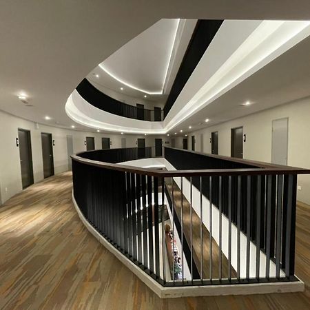 Roxy Hotel Serian Extérieur photo