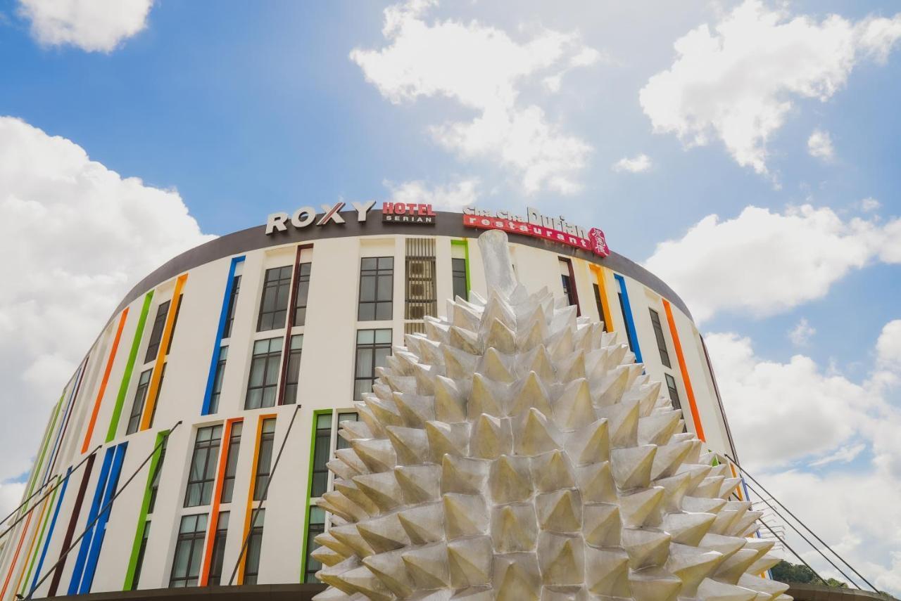 Roxy Hotel Serian Extérieur photo