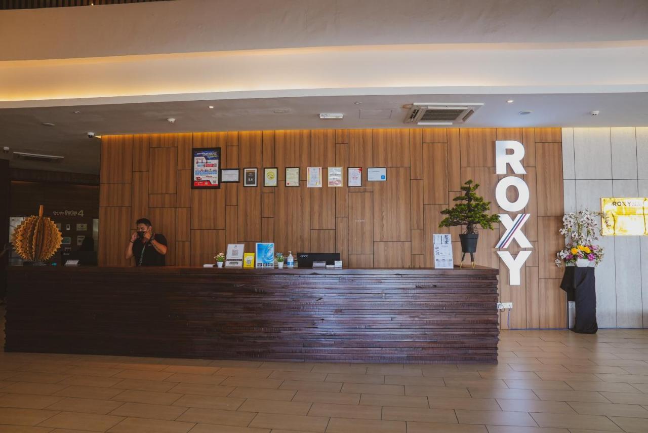 Roxy Hotel Serian Extérieur photo