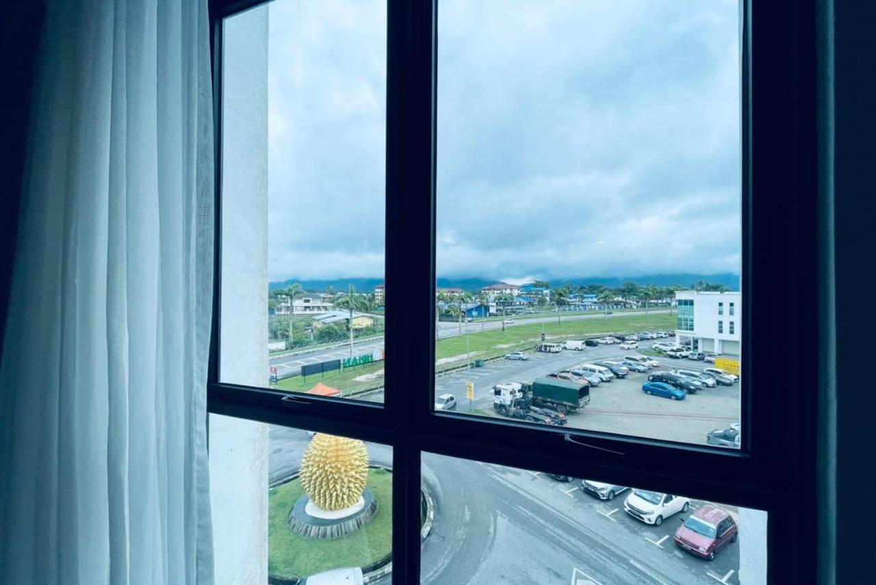 Roxy Hotel Serian Extérieur photo